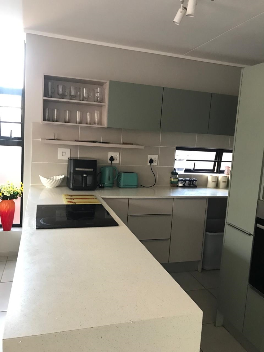 3 Bedroom Property for Sale in Rooihuiskraal North Gauteng