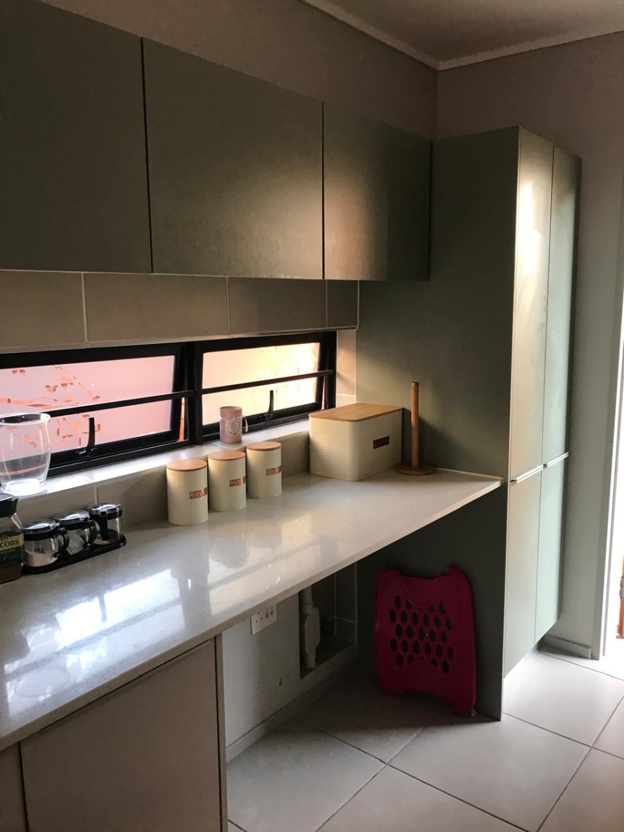 3 Bedroom Property for Sale in Rooihuiskraal North Gauteng