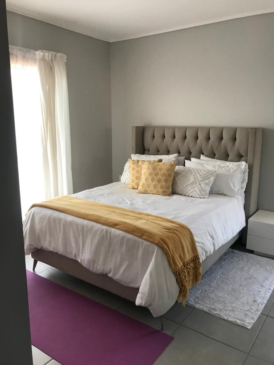 3 Bedroom Property for Sale in Rooihuiskraal North Gauteng