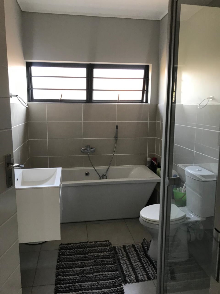 3 Bedroom Property for Sale in Rooihuiskraal North Gauteng