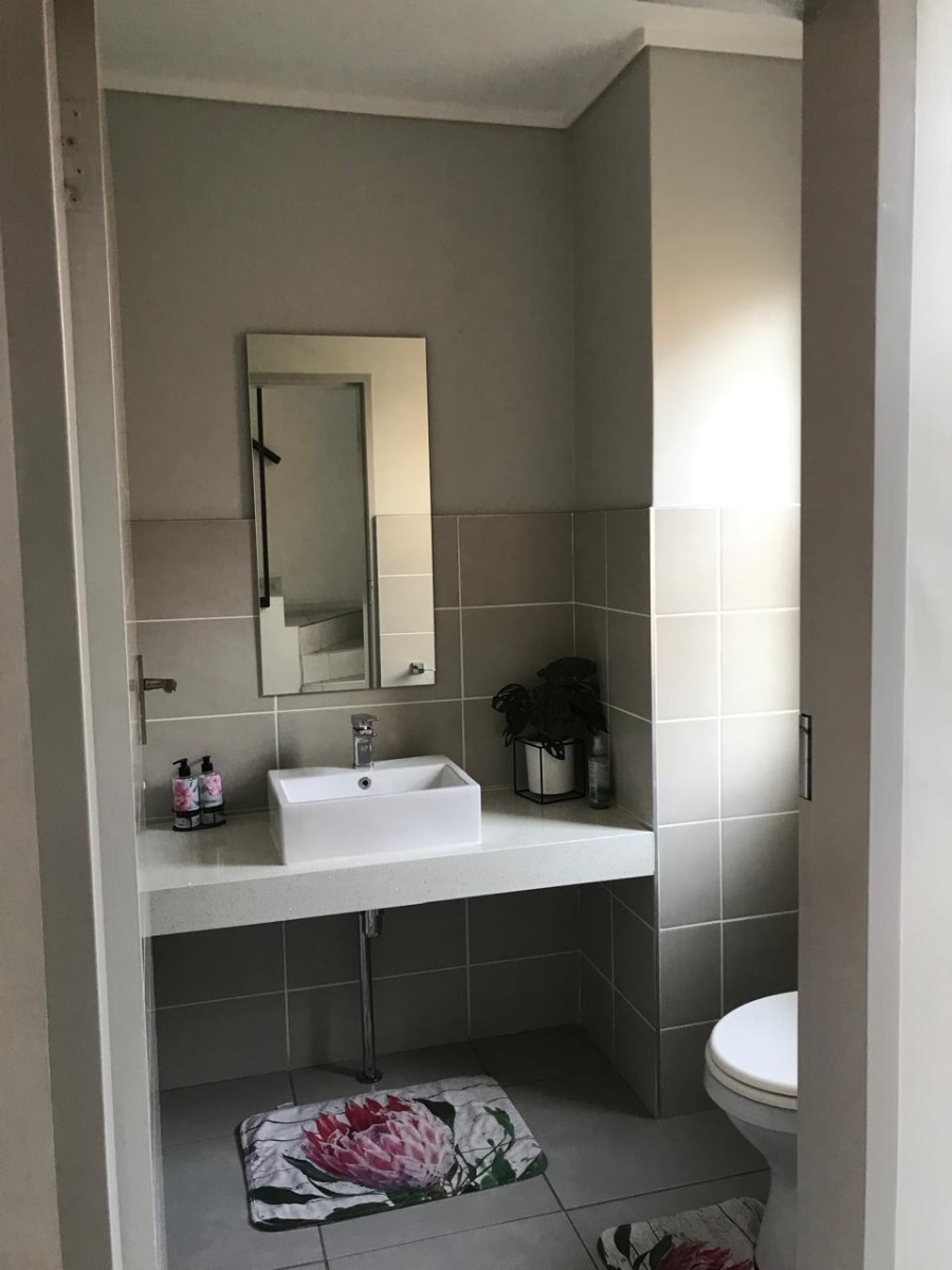 3 Bedroom Property for Sale in Rooihuiskraal North Gauteng