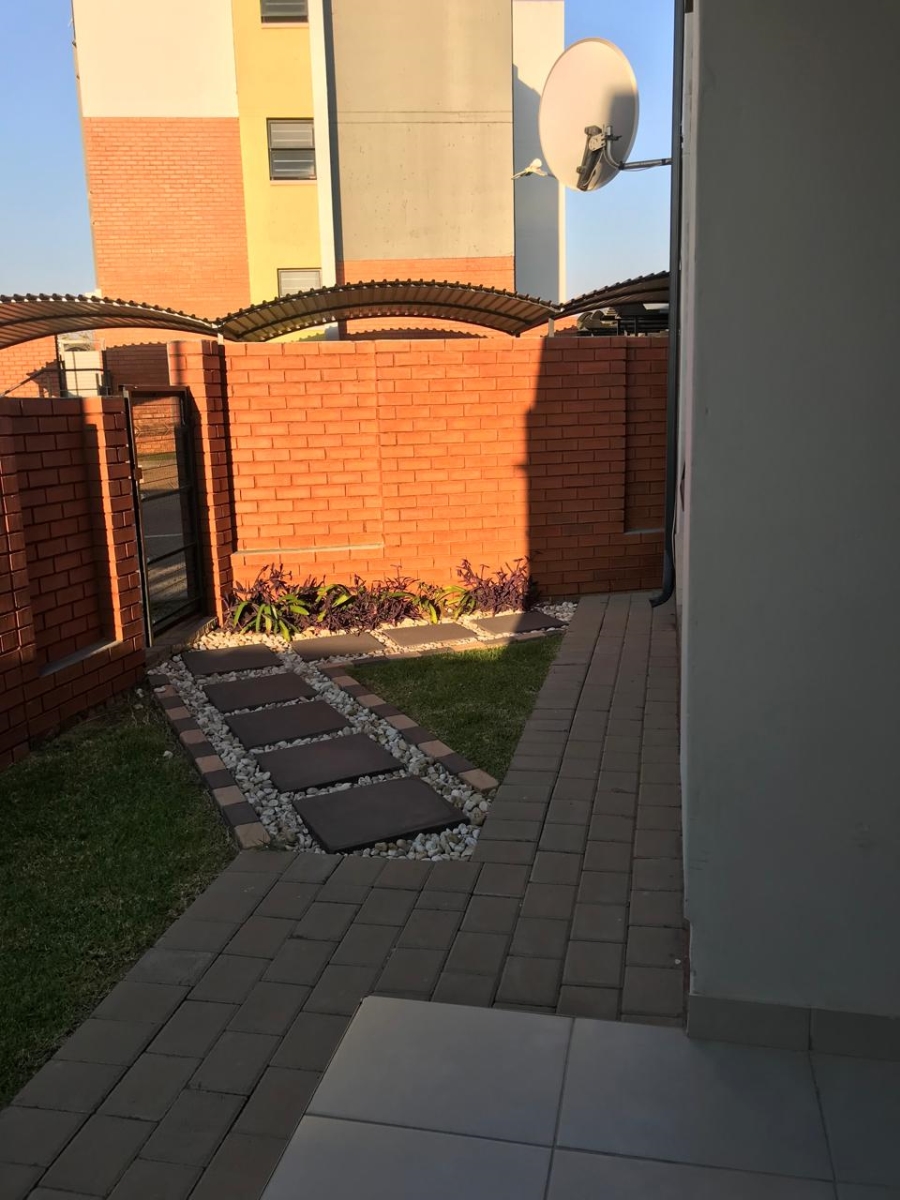 3 Bedroom Property for Sale in Rooihuiskraal North Gauteng