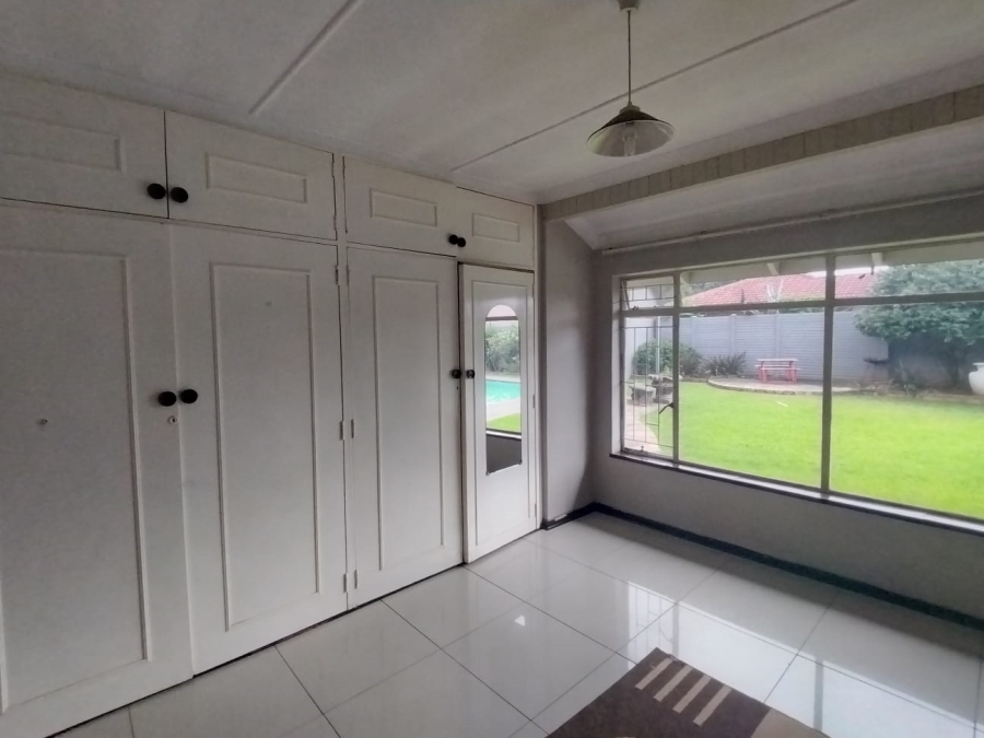 6 Bedroom Property for Sale in Meyerton Central Gauteng