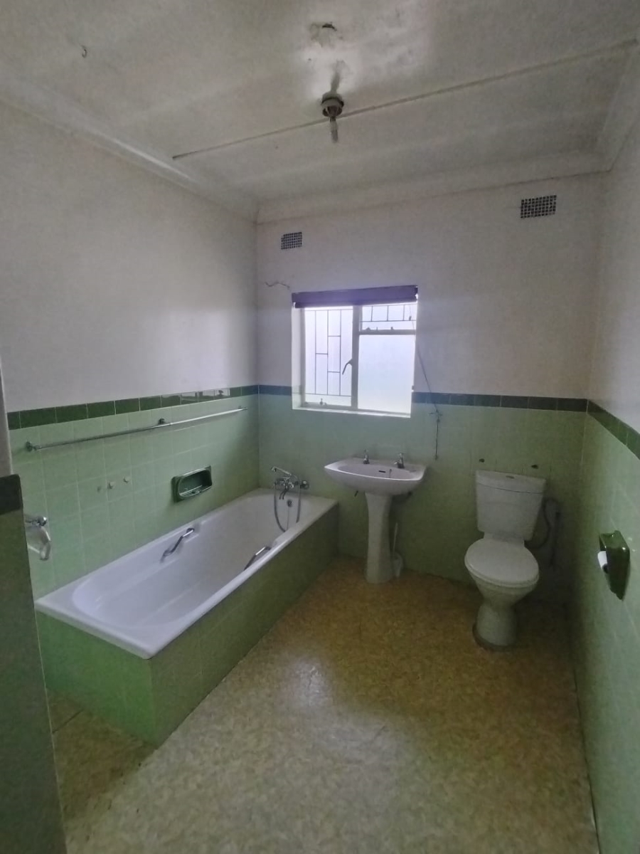 6 Bedroom Property for Sale in Meyerton Central Gauteng