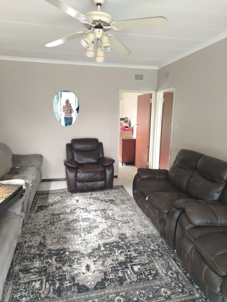 6 Bedroom Property for Sale in Meyerton Central Gauteng