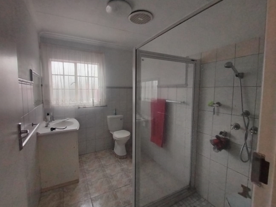 6 Bedroom Property for Sale in Meyerton Central Gauteng