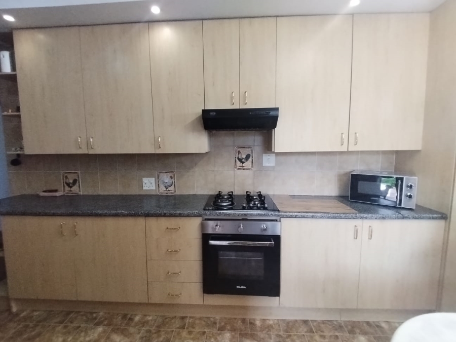 6 Bedroom Property for Sale in Meyerton Central Gauteng