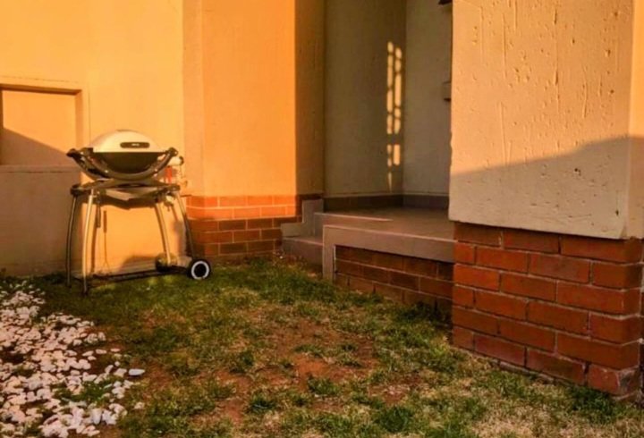 2 Bedroom Property for Sale in Paulshof Gauteng