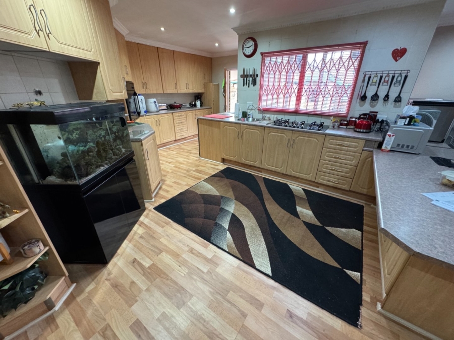 5 Bedroom Property for Sale in Kempton Park Ext 4 Gauteng