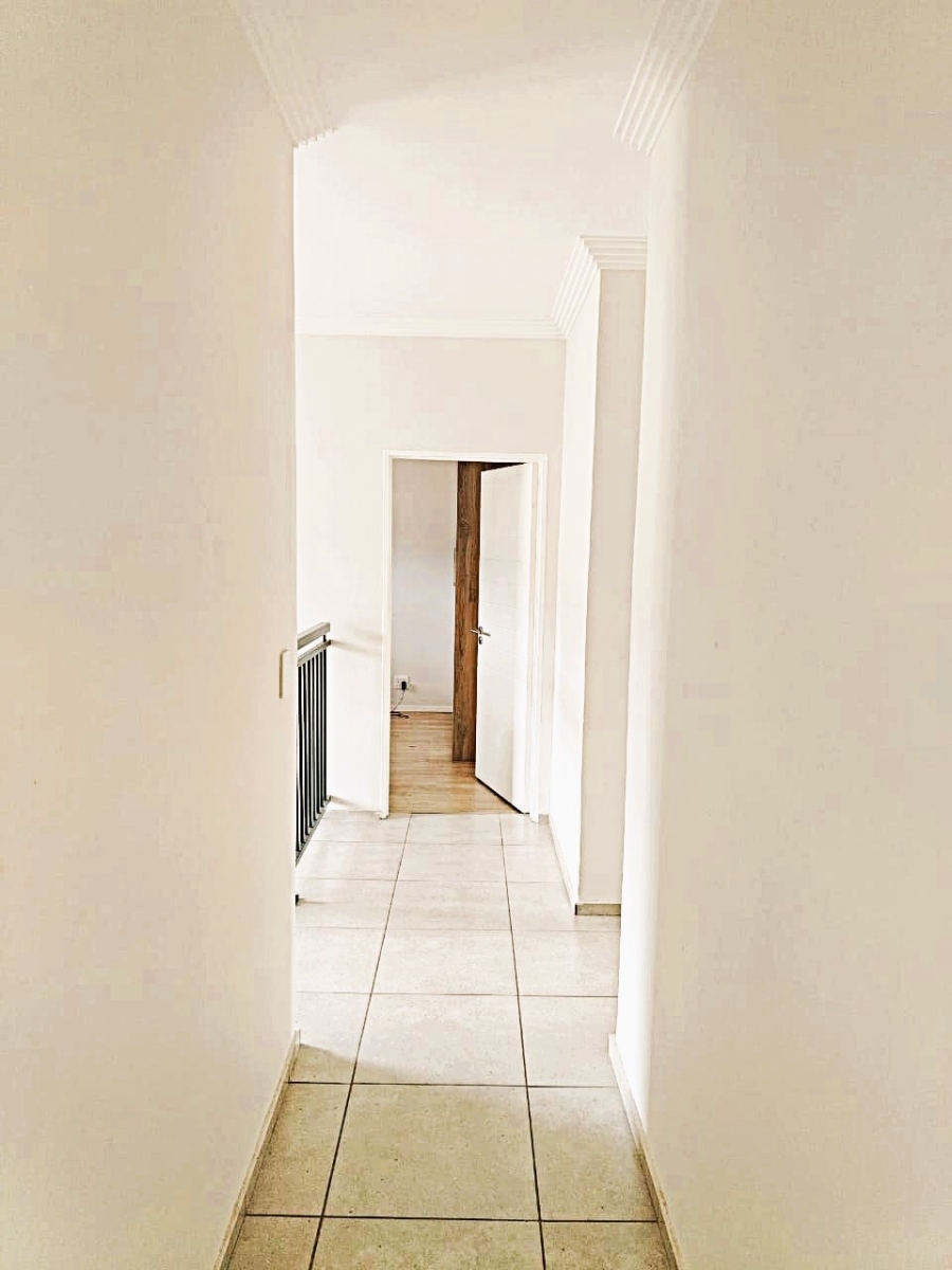 4 Bedroom Property for Sale in Diswilmar A H Gauteng