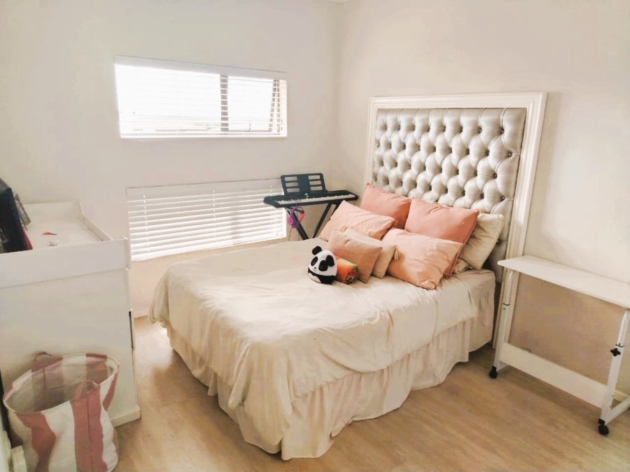 4 Bedroom Property for Sale in Diswilmar A H Gauteng