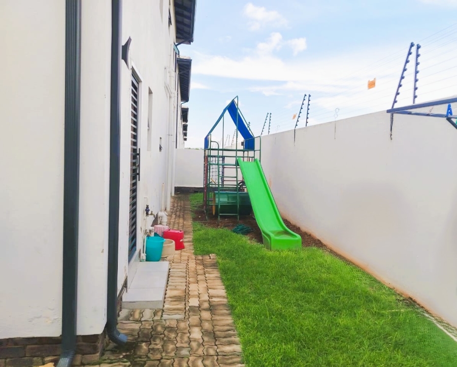 4 Bedroom Property for Sale in Diswilmar A H Gauteng