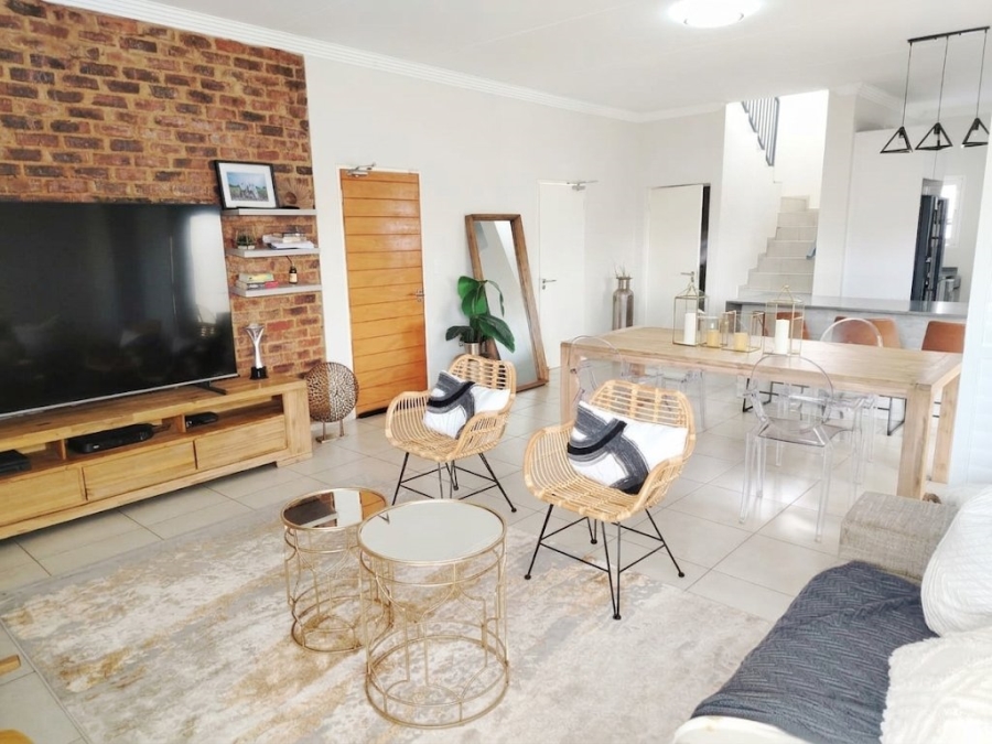 4 Bedroom Property for Sale in Diswilmar A H Gauteng