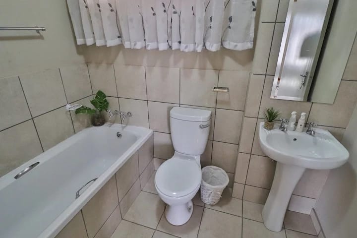 2 Bedroom Property for Sale in Lotus Gardens Gauteng