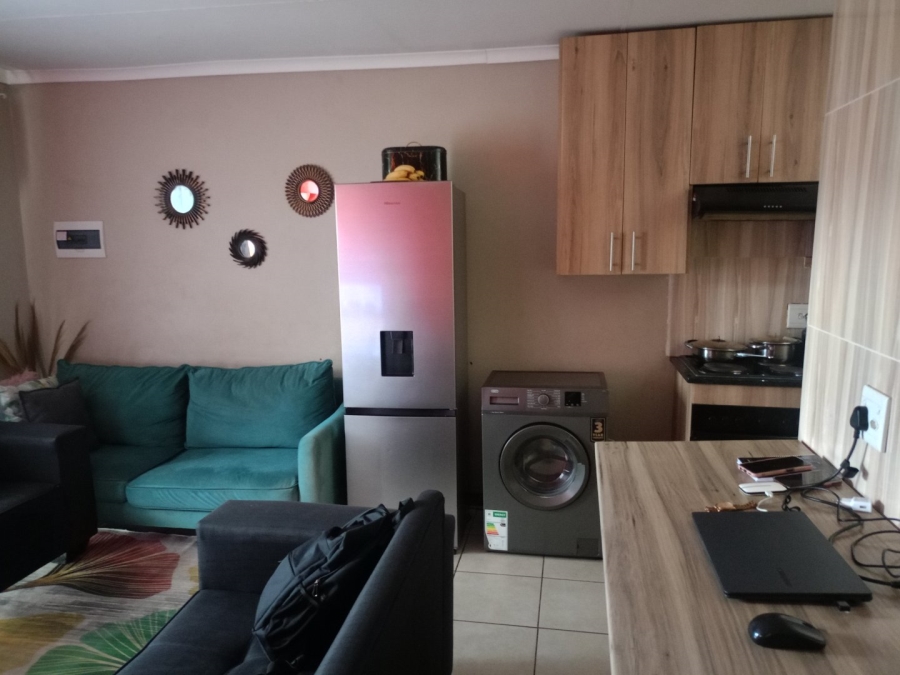 2 Bedroom Property for Sale in Lotus Gardens Gauteng