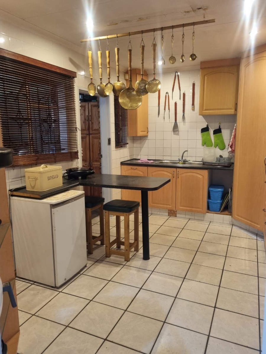 3 Bedroom Property for Sale in Crystal Park Gauteng