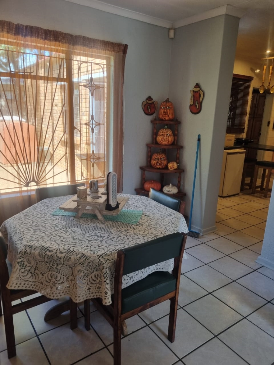 3 Bedroom Property for Sale in Crystal Park Gauteng