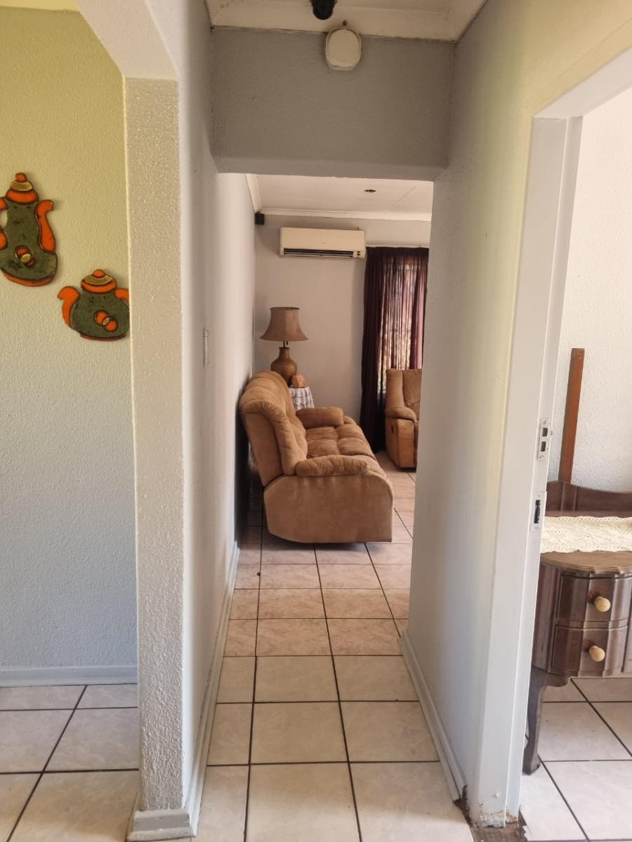 3 Bedroom Property for Sale in Crystal Park Gauteng