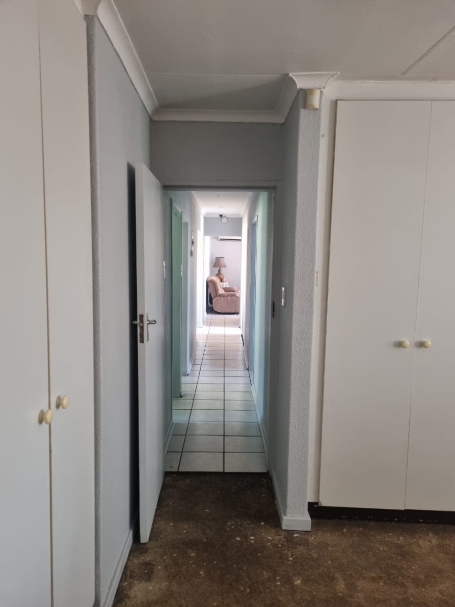 3 Bedroom Property for Sale in Crystal Park Gauteng