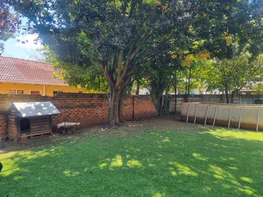 3 Bedroom Property for Sale in Crystal Park Gauteng