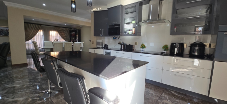 3 Bedroom Property for Sale in New Market Park Gauteng