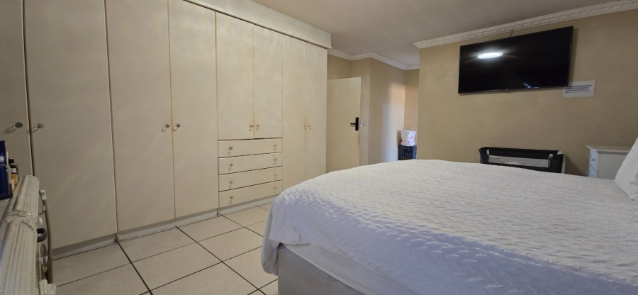 3 Bedroom Property for Sale in New Market Park Gauteng