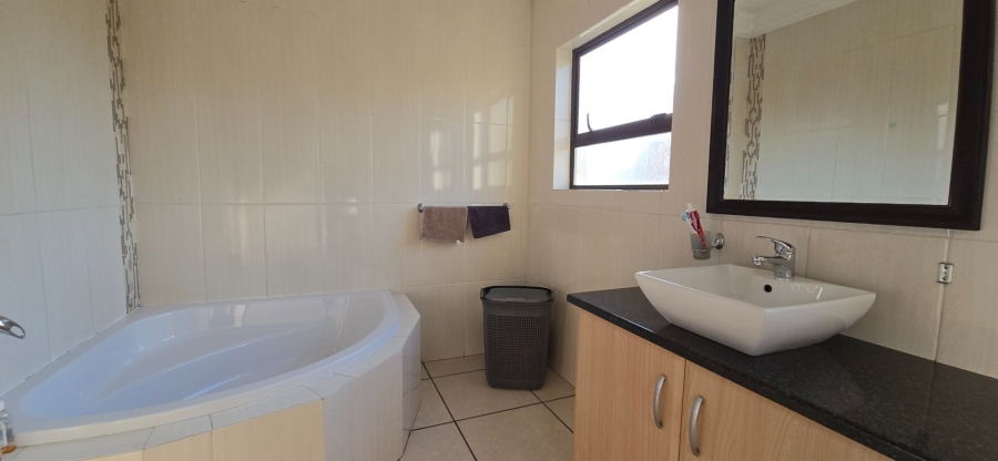 3 Bedroom Property for Sale in New Market Park Gauteng