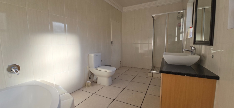 3 Bedroom Property for Sale in New Market Park Gauteng