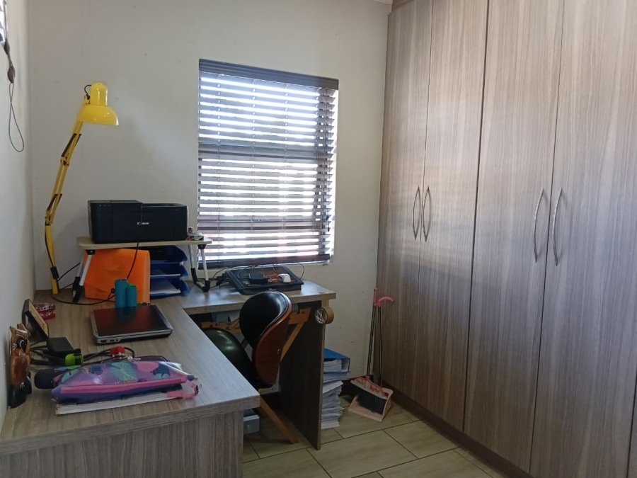 3 Bedroom Property for Sale in Comet Gauteng
