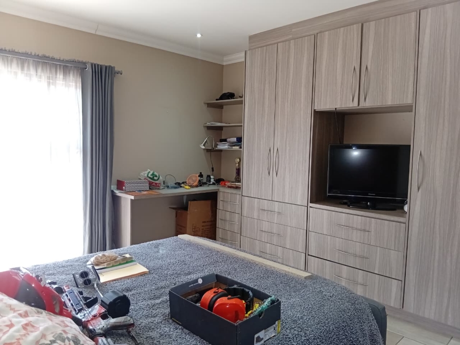 3 Bedroom Property for Sale in Comet Gauteng