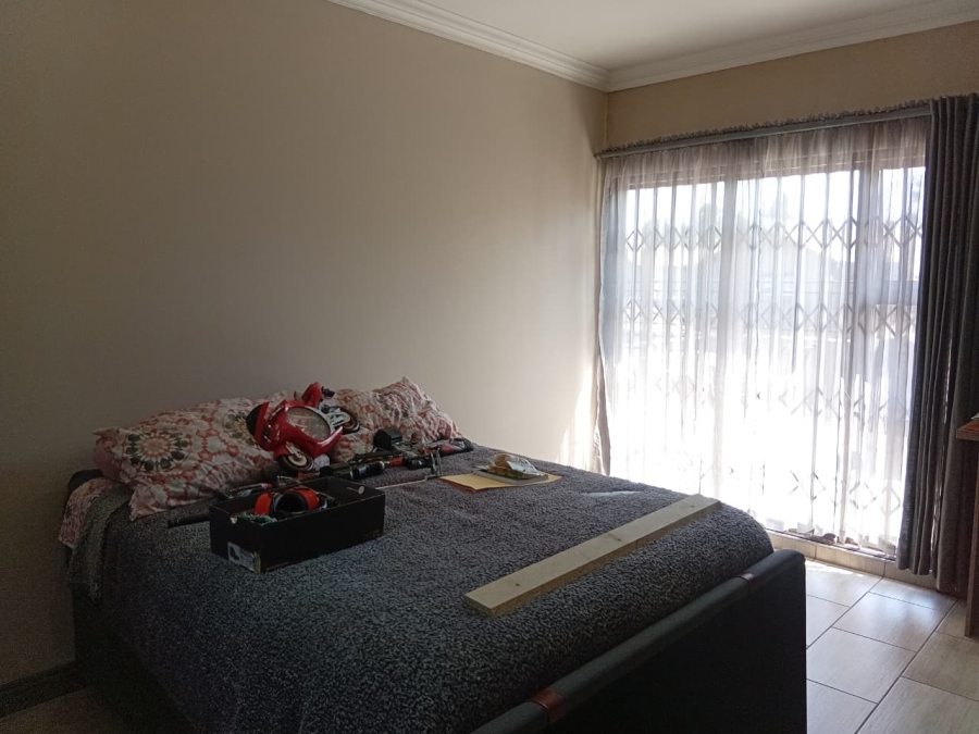 3 Bedroom Property for Sale in Comet Gauteng