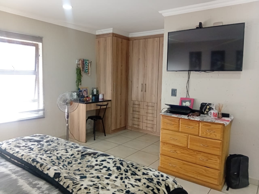 4 Bedroom Property for Sale in Comet Gauteng