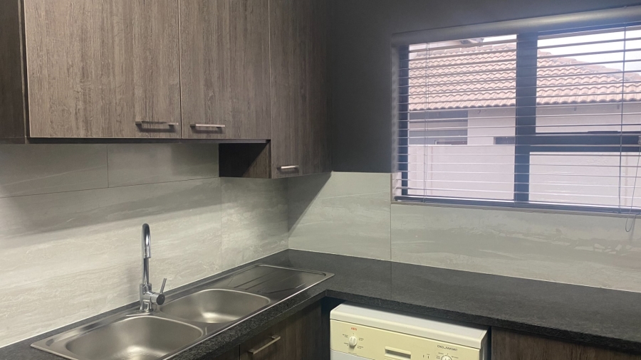 3 Bedroom Property for Sale in Equestria Gauteng