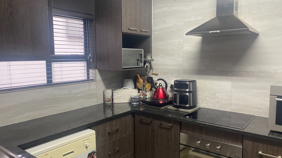 3 Bedroom Property for Sale in Equestria Gauteng