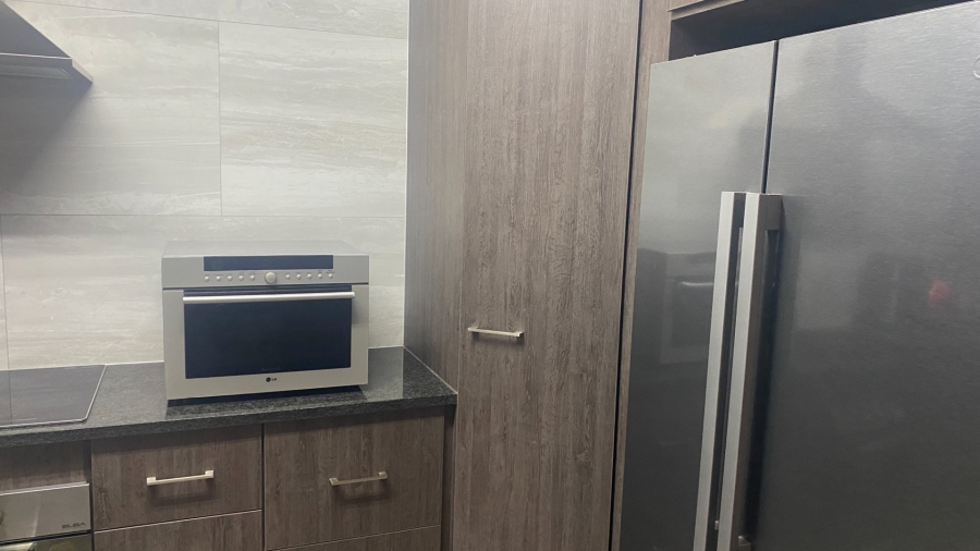 3 Bedroom Property for Sale in Equestria Gauteng