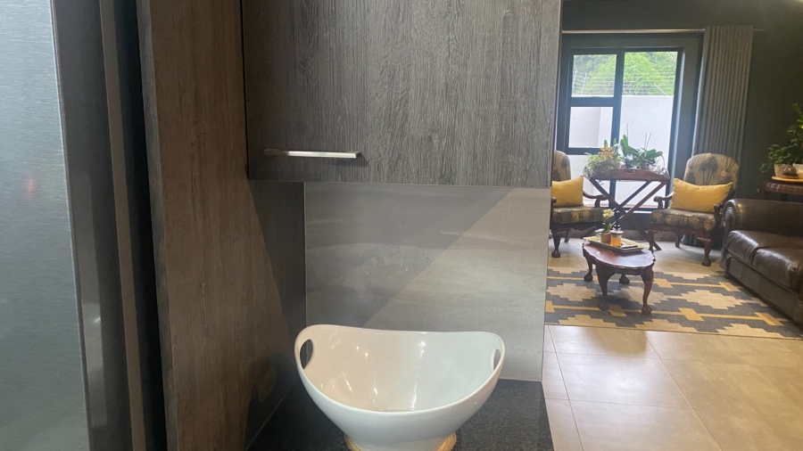 3 Bedroom Property for Sale in Equestria Gauteng