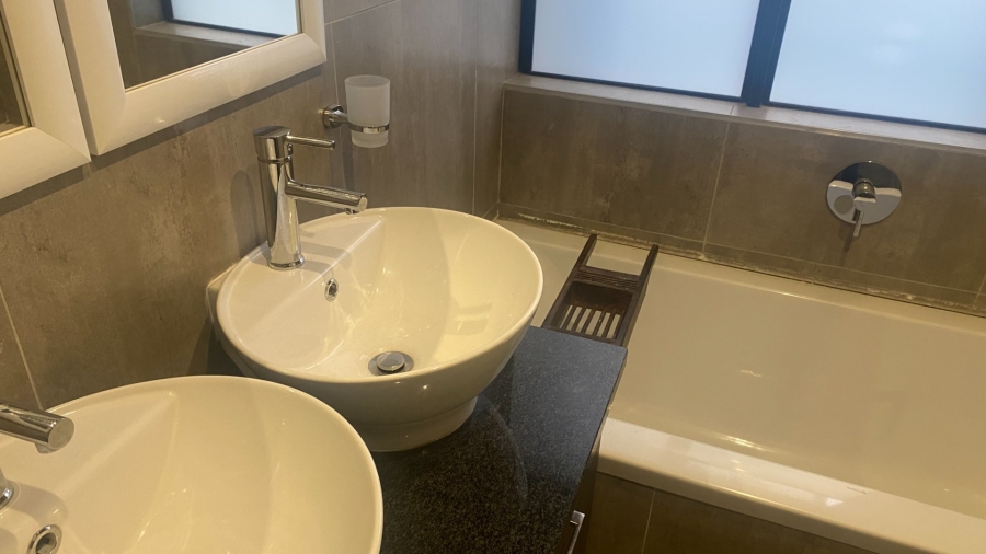 3 Bedroom Property for Sale in Equestria Gauteng