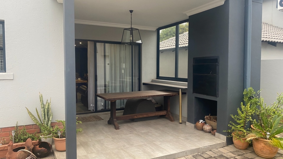 3 Bedroom Property for Sale in Equestria Gauteng