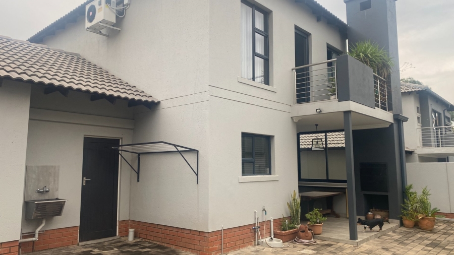 3 Bedroom Property for Sale in Equestria Gauteng