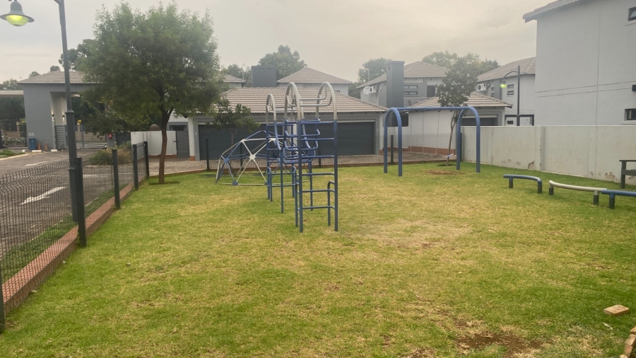 3 Bedroom Property for Sale in Equestria Gauteng