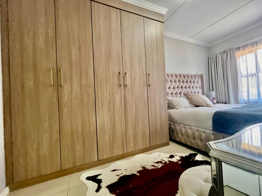 2 Bedroom Property for Sale in Halfway Gardens Gauteng