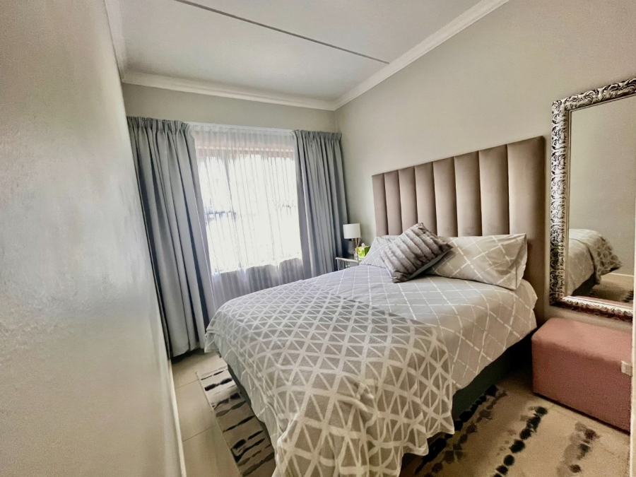 2 Bedroom Property for Sale in Halfway Gardens Gauteng