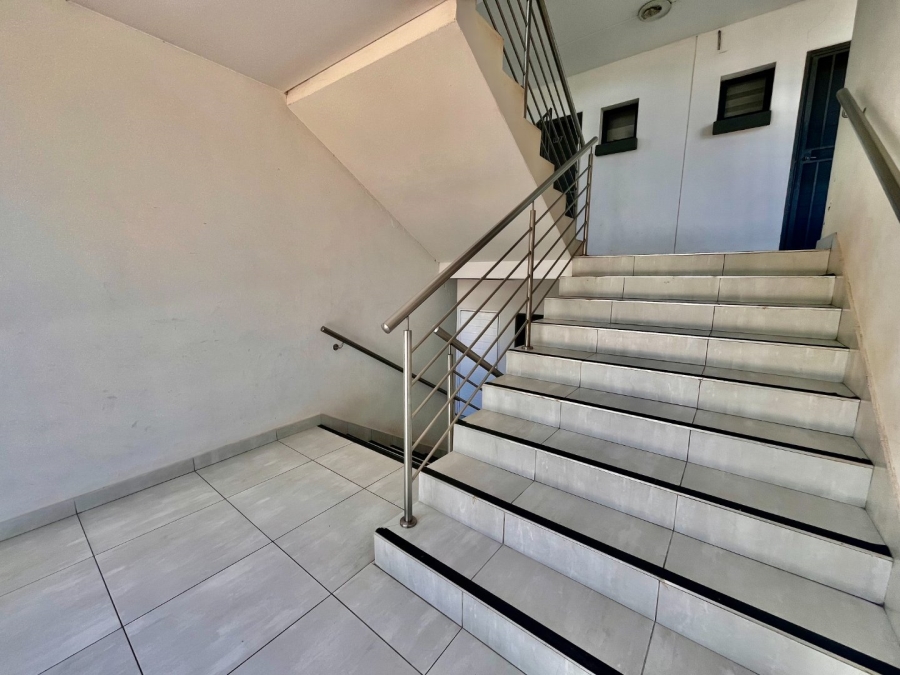 2 Bedroom Property for Sale in Halfway Gardens Gauteng