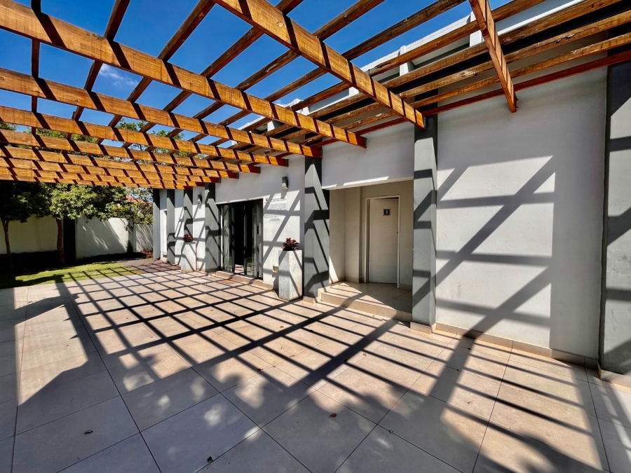 2 Bedroom Property for Sale in Halfway Gardens Gauteng