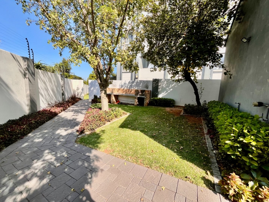 2 Bedroom Property for Sale in Halfway Gardens Gauteng