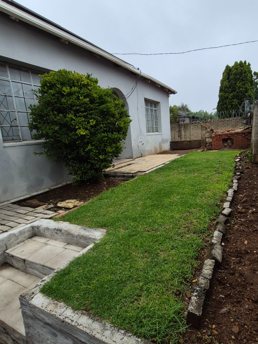 10 Bedroom Property for Sale in Brixton Gauteng
