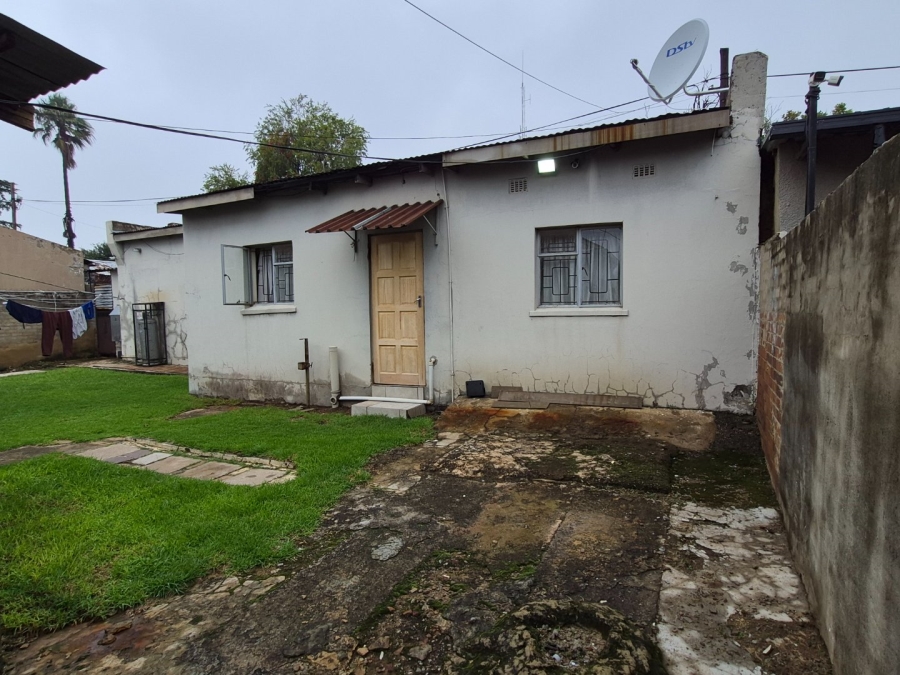 10 Bedroom Property for Sale in Brixton Gauteng