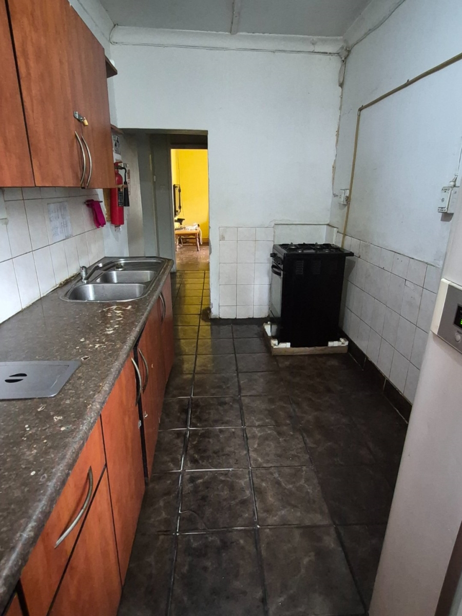 10 Bedroom Property for Sale in Brixton Gauteng