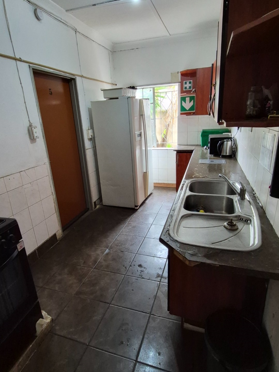 10 Bedroom Property for Sale in Brixton Gauteng