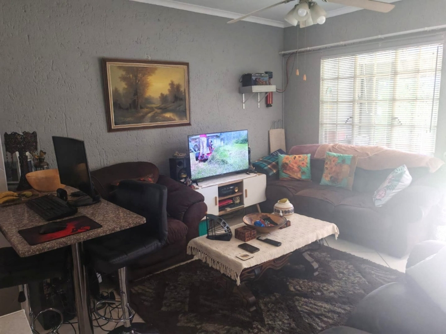  Bedroom Property for Sale in Bartlett Gauteng